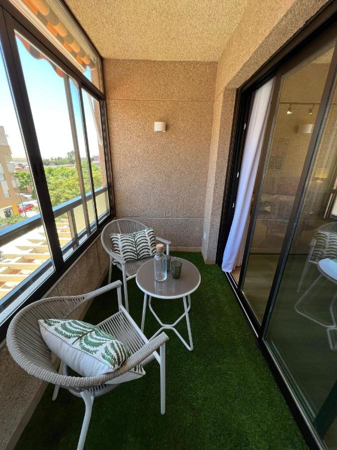 Donoso Cortes & Free Parking By Ele Apartments Malaga Exterior photo